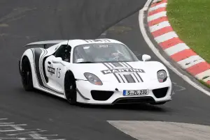 Porsche 918 Spyder con livrea Martini - 1
