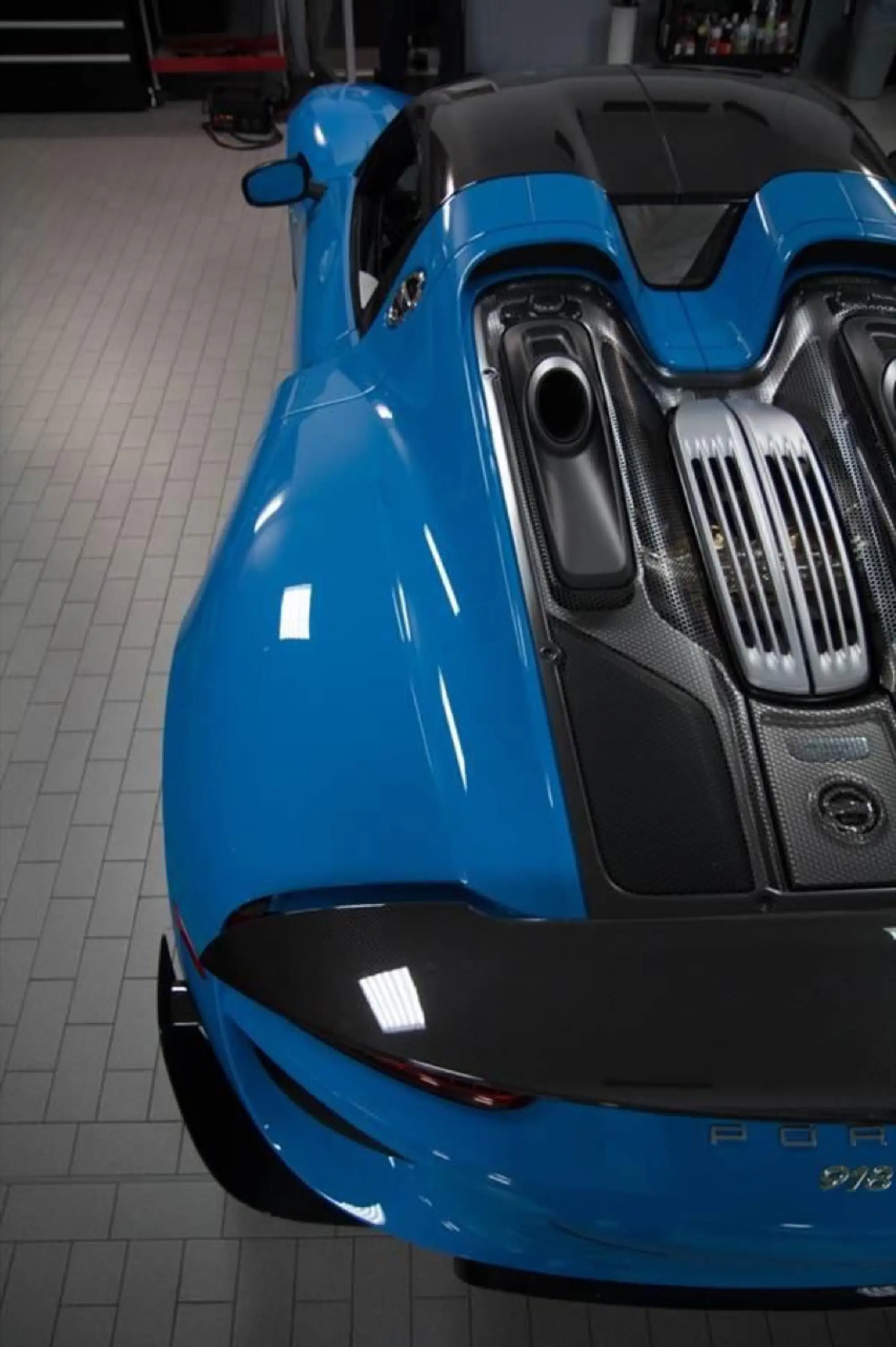 Porsche 918 Spyder in Riviera Blue con Weissach Package - 2