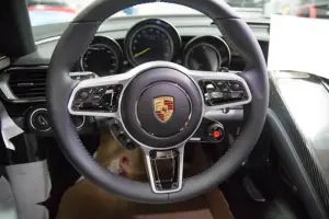 Porsche 918 Spyder in Riviera Blue con Weissach Package - 9
