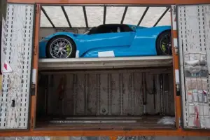 Porsche 918 Spyder in Riviera Blue con Weissach Package - 12