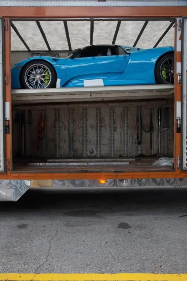 Porsche 918 Spyder in Riviera Blue con Weissach Package - 20