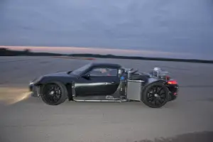 Porsche 918 Spyder Naked - 8