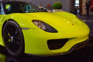 Porsche 918 Spyder Weissach Acid Green - 2