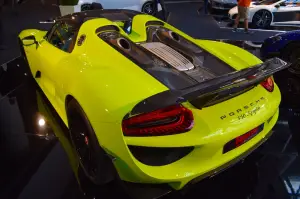 Porsche 918 Spyder Weissach Acid Green - 7