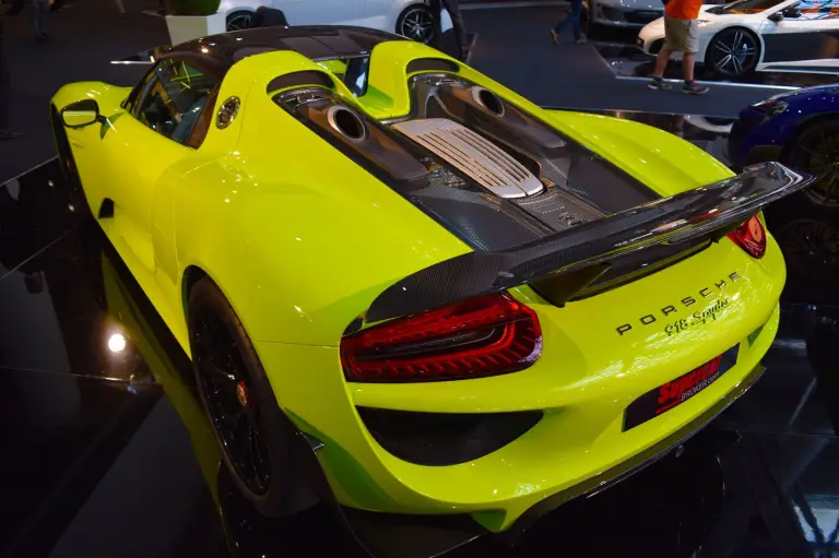 Porsche 918 Spyder Weissach Acid Green - 7