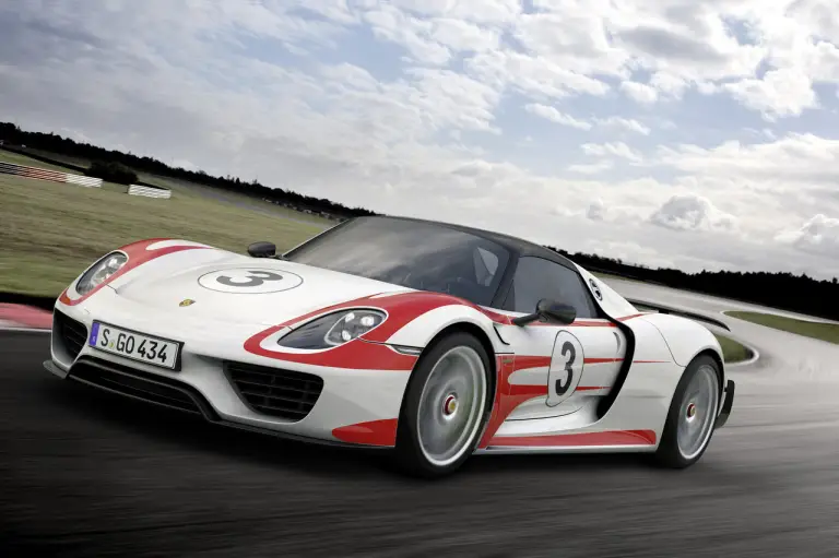 Porsche 918 Spyder Weissach Package - 4