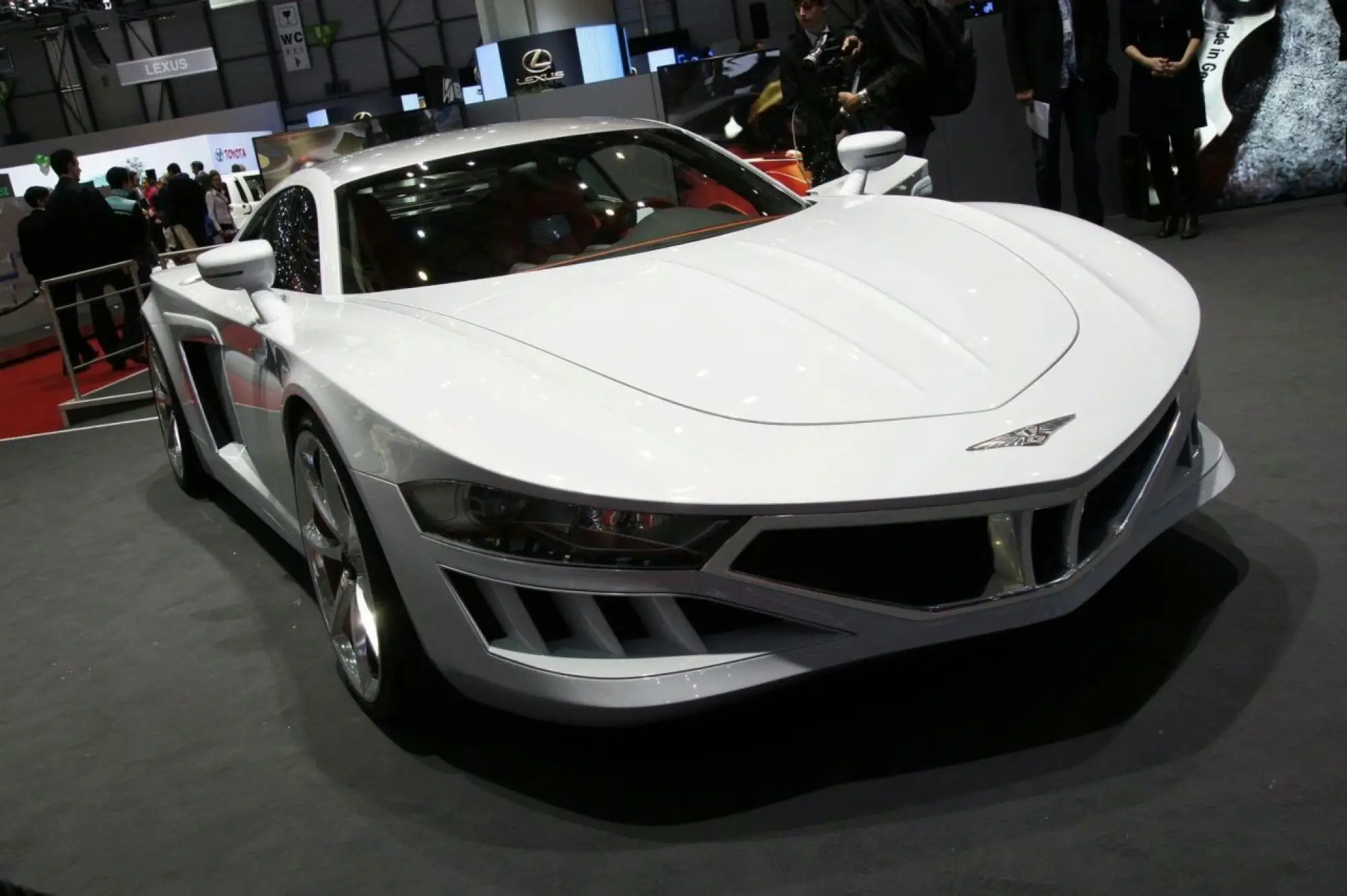 Porsche 918 Spyder - 6