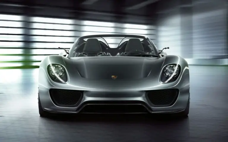 Porsche 918 Spyder - 23