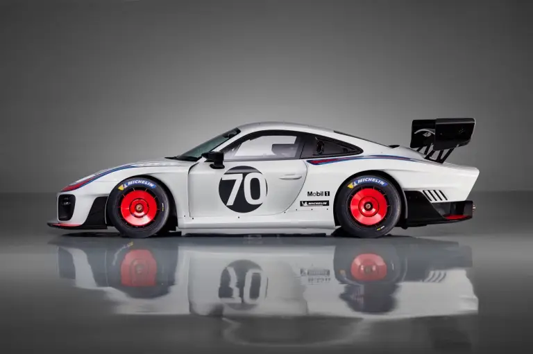 Porsche 935 Clubsport - 2