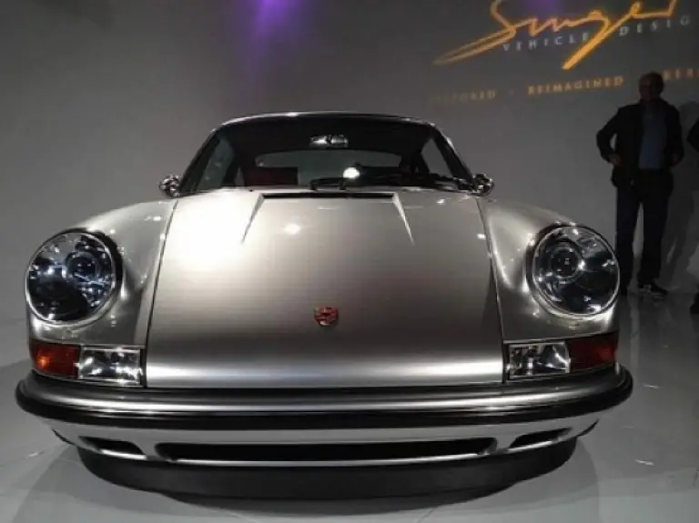 Porsche 964 by Singer Vehicle Design - 3