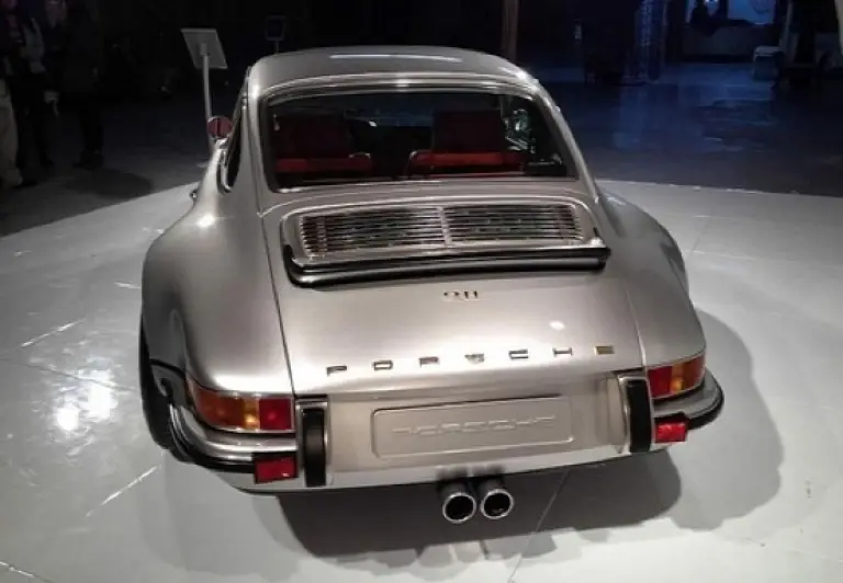 Porsche 964 by Singer Vehicle Design - 4