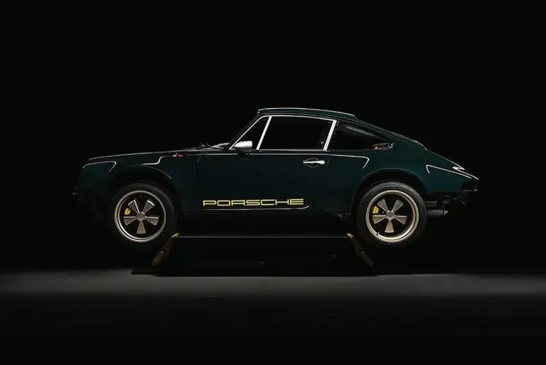 Porsche 964 restomod by Theon Design - Foto - 2