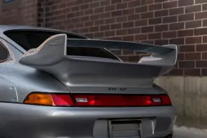 Porsche 993 GT2 RM Sotheby's - 16