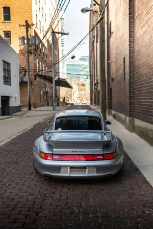 Porsche 993 GT2 RM Sotheby's - 42