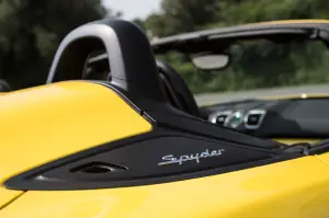 Porsche Boxster Spyder primo contatto 2015