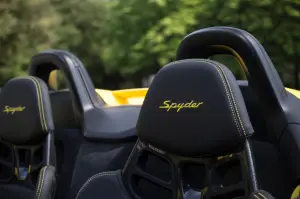 Porsche Boxster Spyder primo contatto 2015