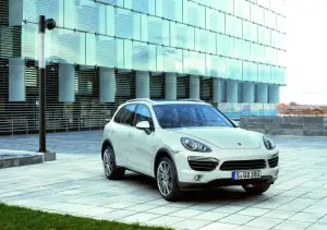 Porsche Cayenne 2011 - Foto Ufficiali - 4