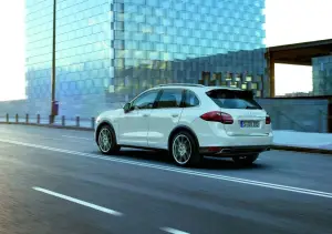 Porsche Cayenne 2011 - Foto Ufficiali - 9