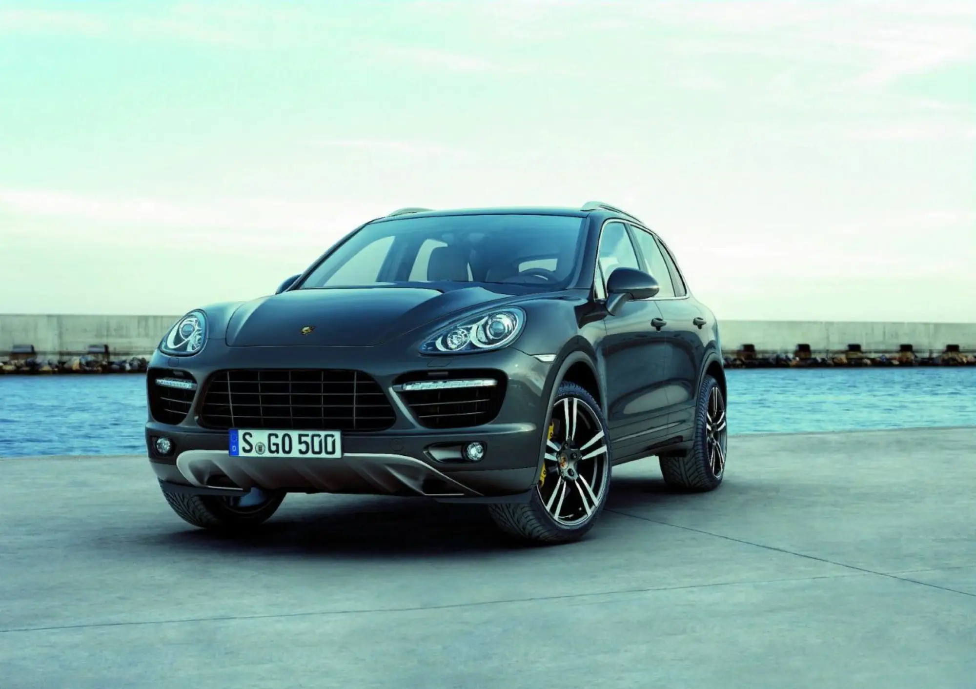 Porsche Cayenne 2011 - Foto Ufficiali - 11