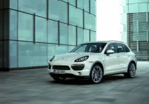 Porsche Cayenne 2011 - Foto Ufficiali - 13