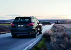 Porsche Cayenne 2011 - Foto Ufficiali - 16