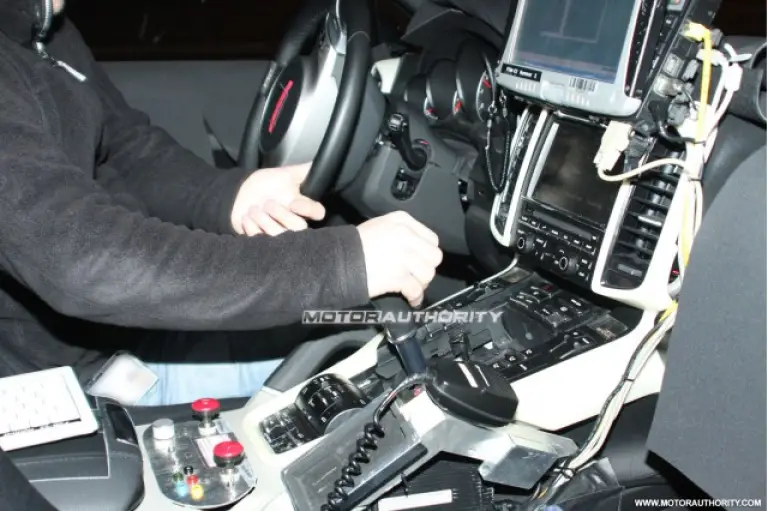 Porsche Cayenne 2011 - 3