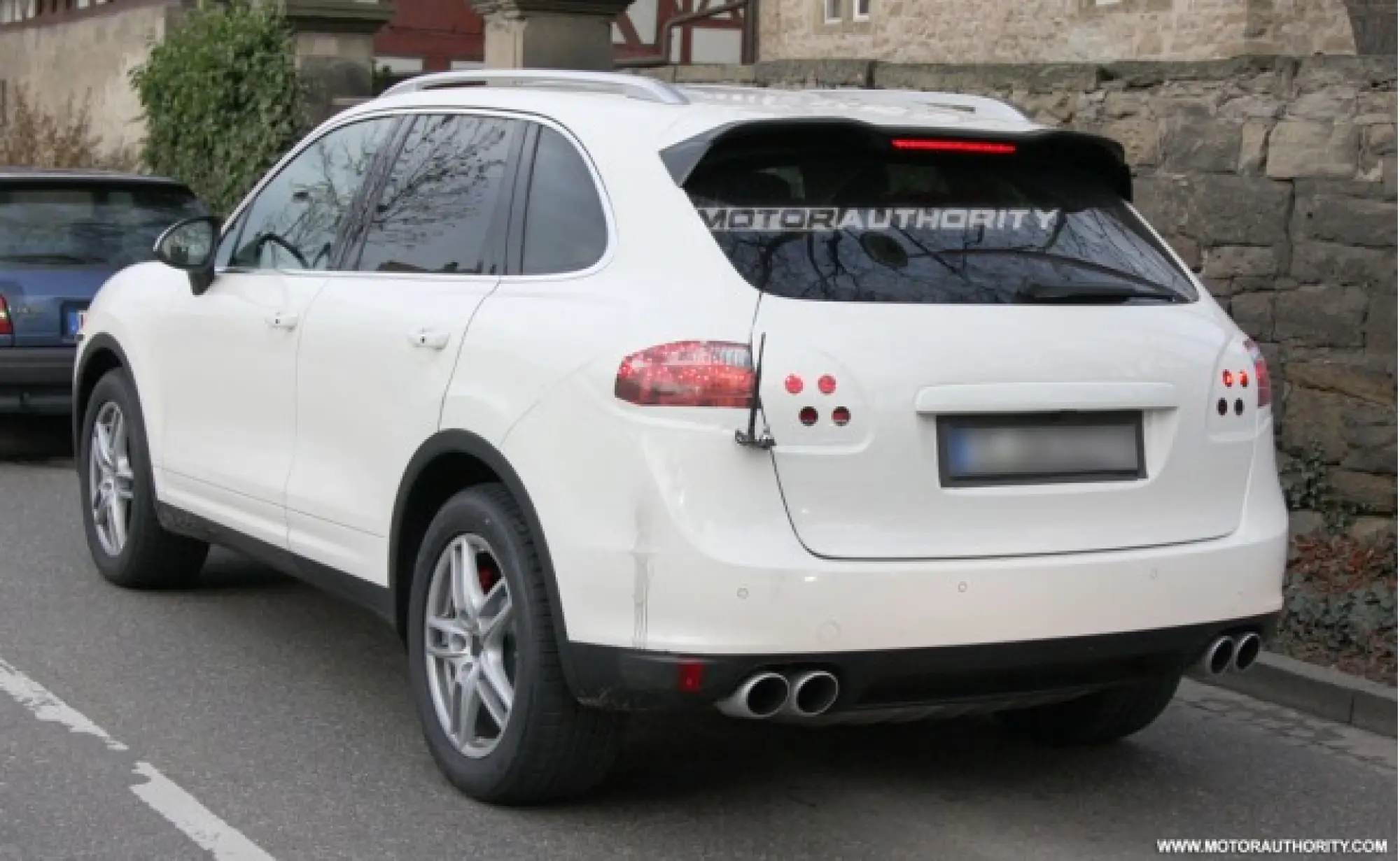 Porsche Cayenne 2011 - 9
