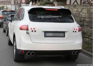 Porsche Cayenne 2011 - 10