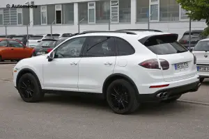 Porsche Cayenne 2015 - Foto spia 04-06-2014 - 5