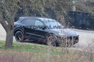 Porsche Cayenne 2018 - Foto spia 03-02-2016 - 5