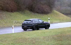 Porsche Cayenne 2022 - Foto spia 05-02-2021