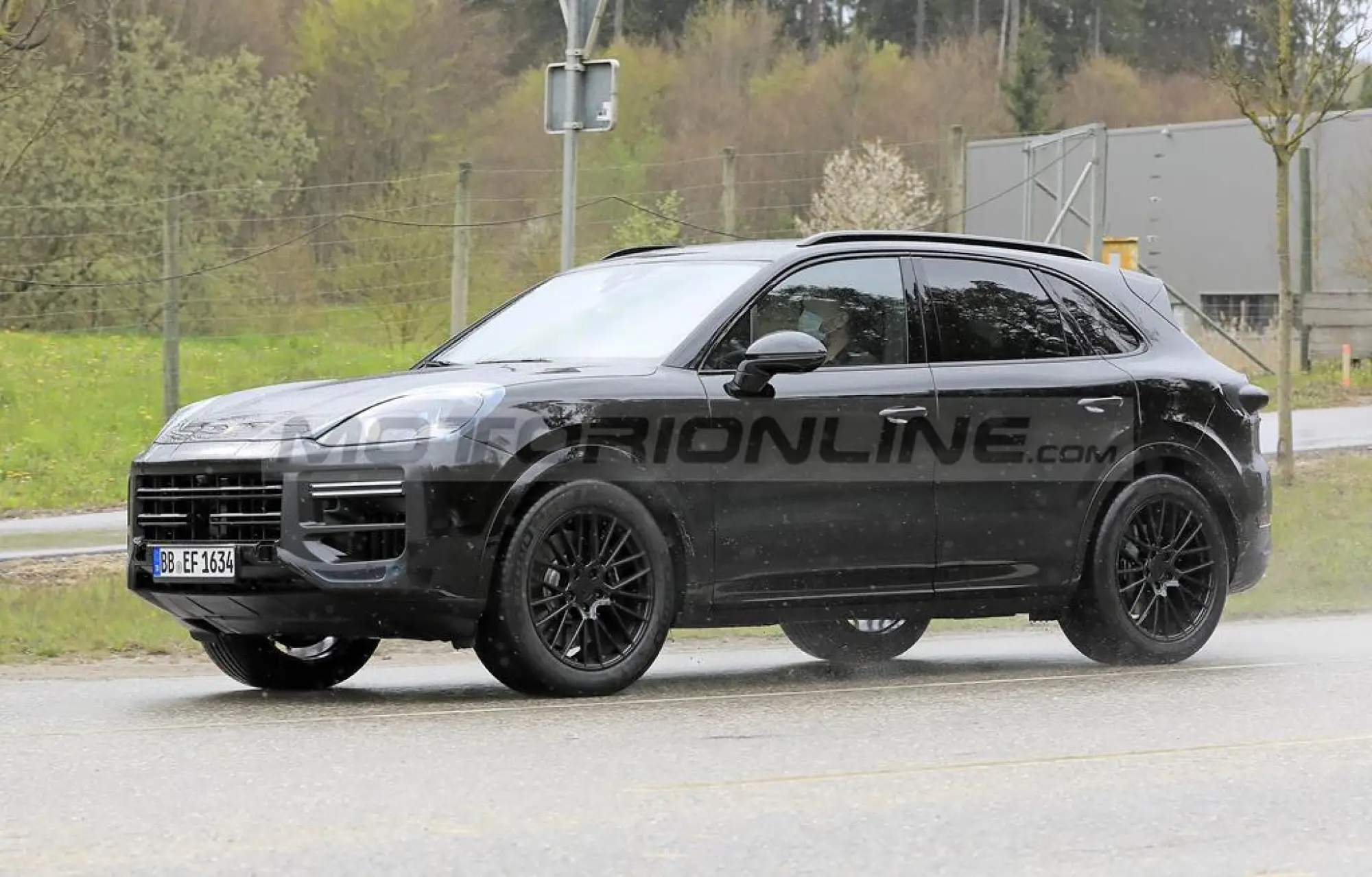 Porsche Cayenne 2022 - Foto spia 06-05-2021 - 2