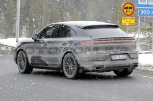 Porsche Cayenne 2023 - Foto Spia 30-03-2022 - 6