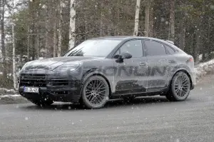 Porsche Cayenne 2023 - Foto Spia 30-03-2022 - 23