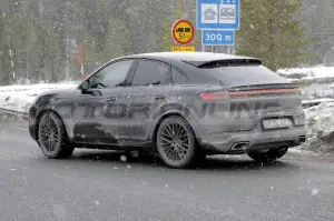 Porsche Cayenne 2023 - Foto Spia 30-03-2022 - 24