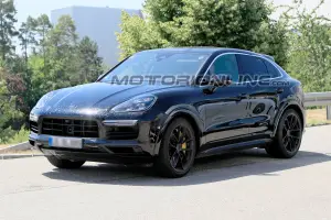 Porsche Cayenne Coupe foto spia 12 luglio 2018 - 1