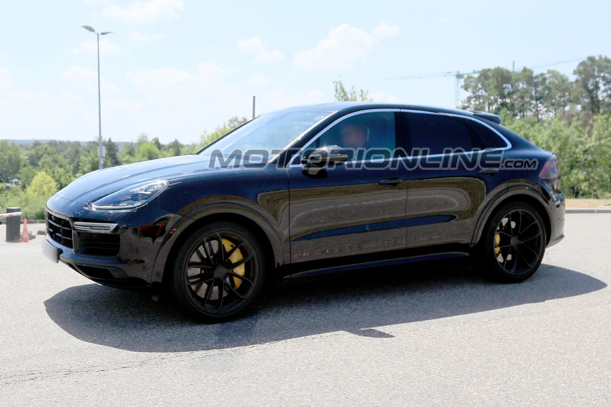 Porsche Cayenne Coupe foto spia 12 luglio 2018 - 3