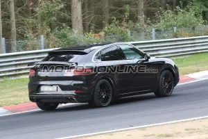 Porsche Cayenne Coupe foto spia 5 settembre 2018 - 8