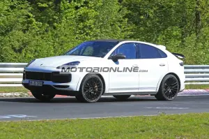 Porsche Cayenne Coupe GTS - Foto spia 8-5-2020 - 15