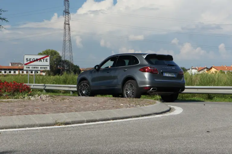 Porsche Cayenne Diesel Platinum Edition - Prova su strada 2014 - 14