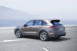 Porsche Cayenne e Cayenne GTS 2015