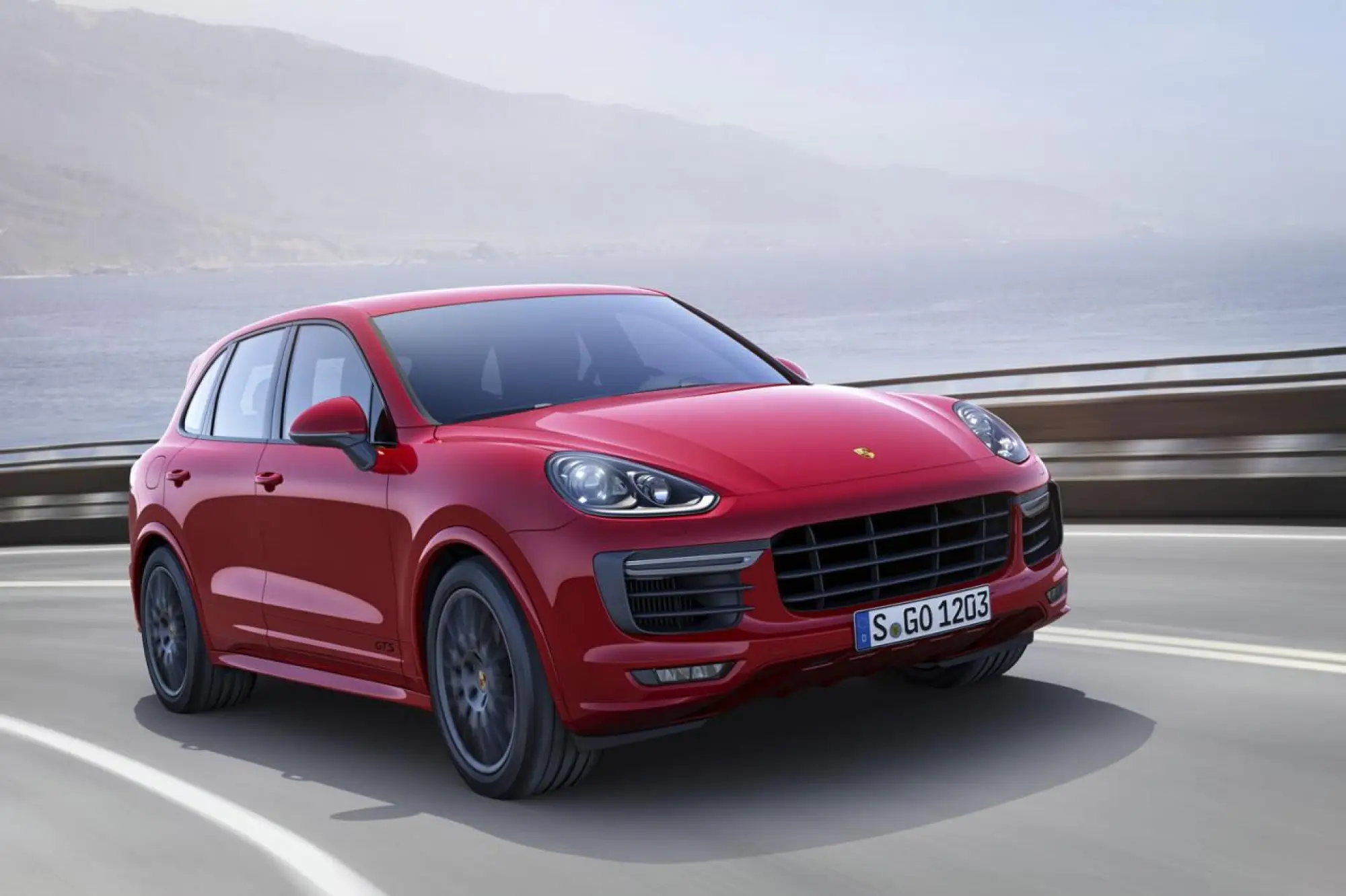 Porsche Cayenne e Cayenne GTS 2015 - 5