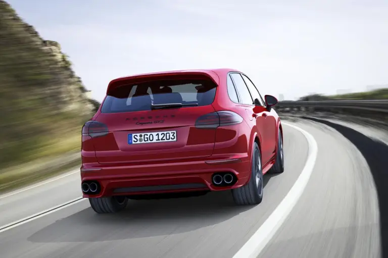 Porsche Cayenne e Cayenne GTS 2015 - 6