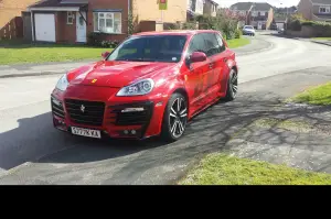 Porsche Cayenne Ferrari - 3