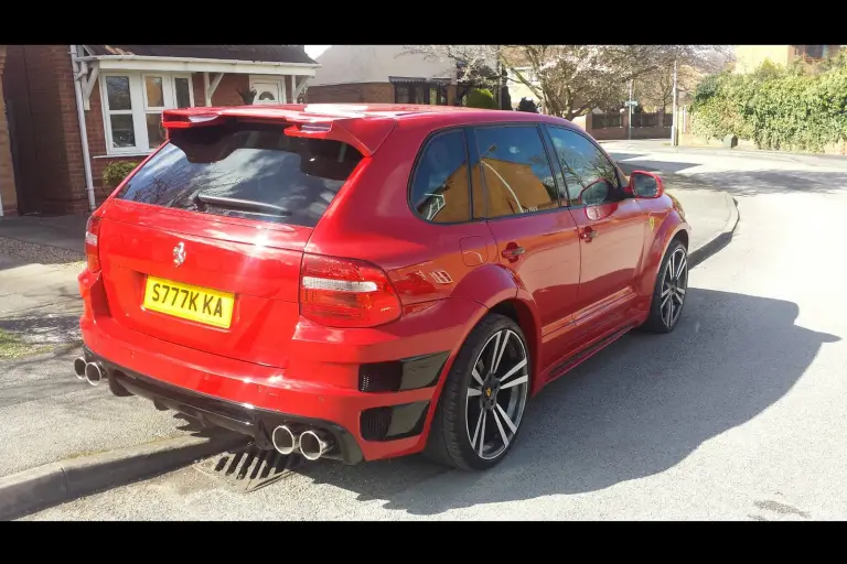 Porsche Cayenne Ferrari - 4