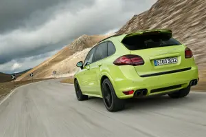 Porsche Cayenne GTS 2012 - 3