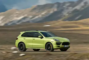 Porsche Cayenne GTS 2012