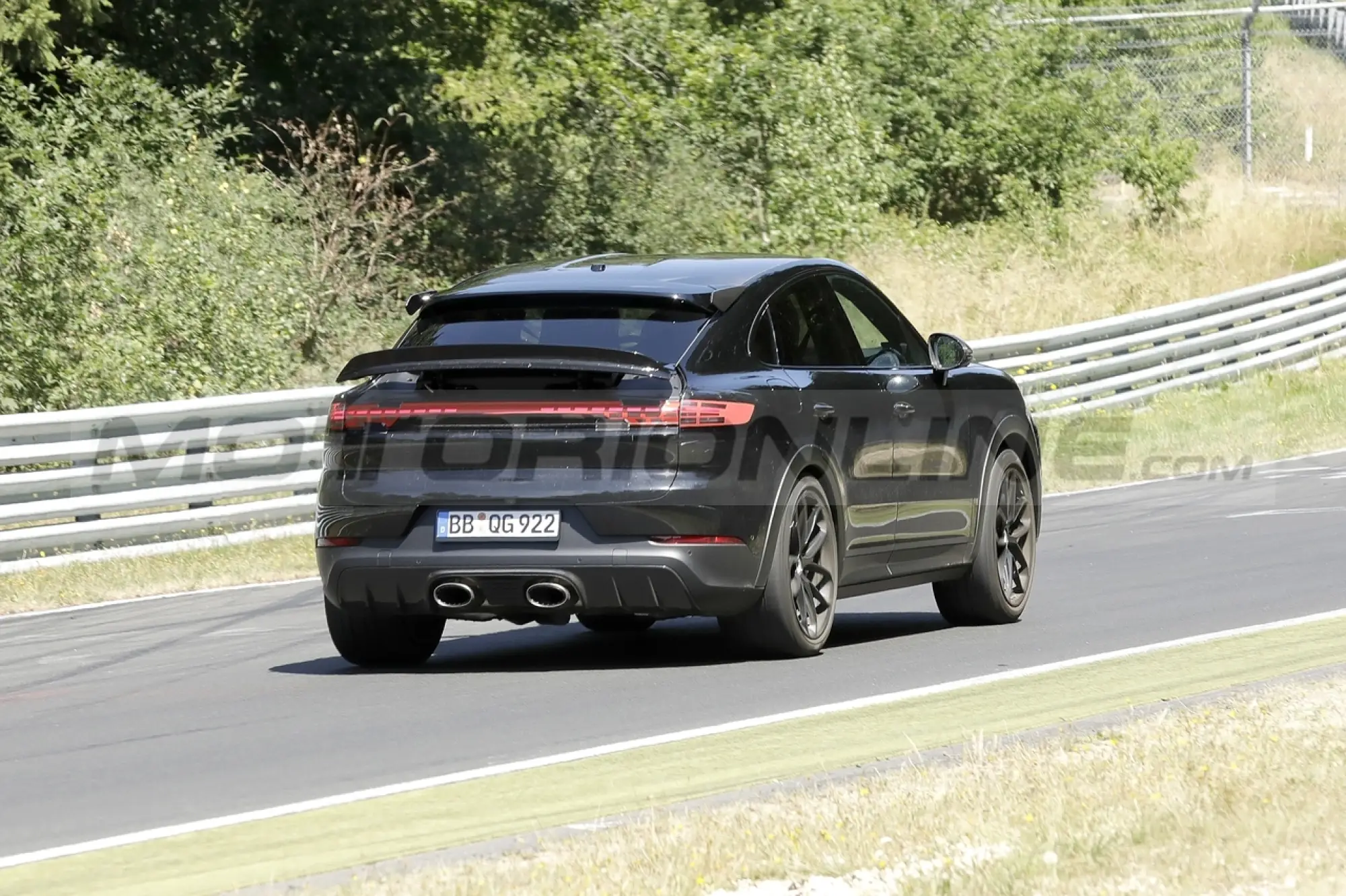 Porsche Cayenne GTS Coupé - Foto Spia 10-08-2022 - 8