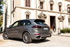 Porsche Cayenne GTS - Prova su strada 2015