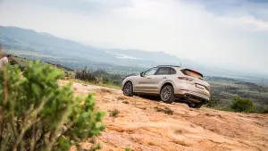 Porsche Cayenne Hybrid - Test in Sud Africa